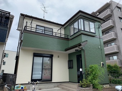 屋根外壁塗装！カーキ×クリームのツートンでお洒落なお家に！